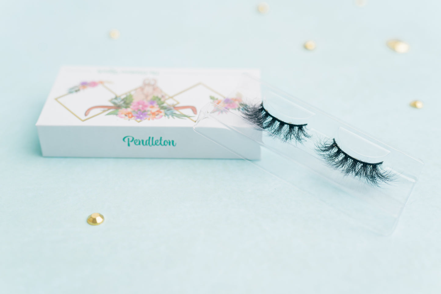 Luxury Faux Lashes - Style: Pendelton